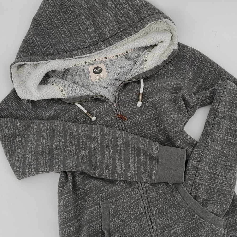 Roxy Heathered Gray Zip Up Hoodie. Small